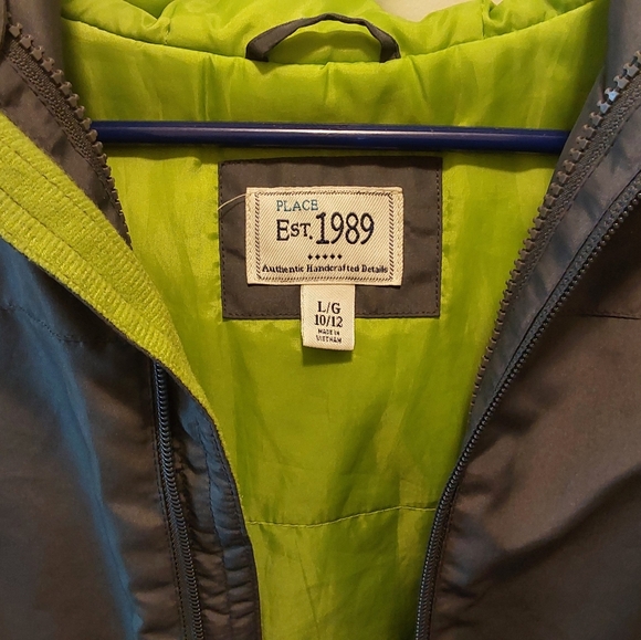 Gray and Green Hooded Jacket With Removable Liner - Picture 7 of 7